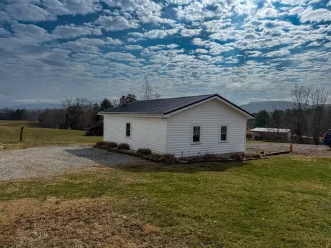Exterior - 136 Pecan Dr, Ivanhoe, VA 24350 photo 4 of 16