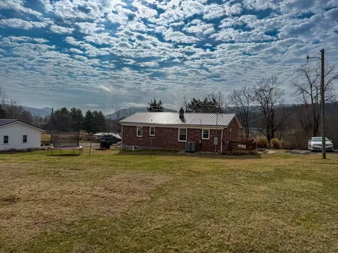 Exterior - 136 Pecan Dr, Ivanhoe, VA 24350 photo 12 of 16