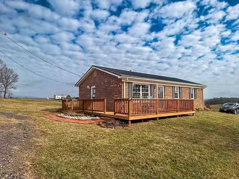 Exterior - 136 Pecan Dr, Ivanhoe, VA 24350 photo 14 of 16