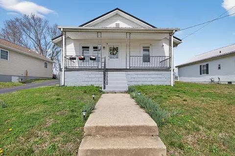 1121 Mcneil St, Bristol, VA 24201