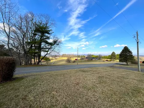 Exterior - 2088 Borderline Rd, Willis, VA 24380 photo 6 of 20