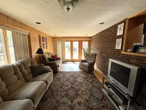 Living - 2088 Borderline Rd, Willis, VA 24380 photo 4 of 6