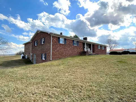 Exterior - 2088 Borderline Rd, Willis, VA 24380 photo 2 of 20
