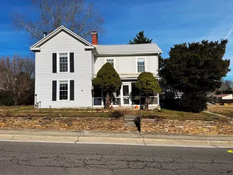 550 Tazewell St, Wytheville, VA 24382