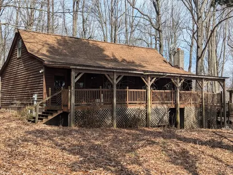 1704 Coles Knob Rd, Pilot, VA 24138