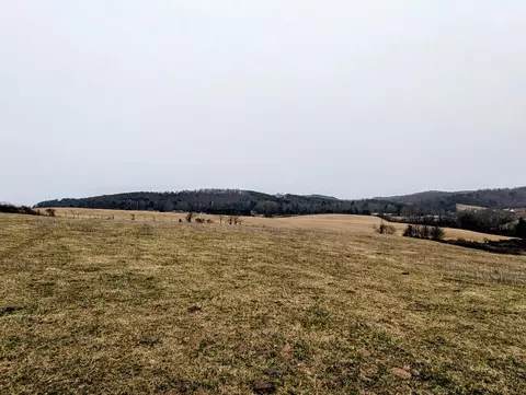 954 Island Creek Dr, Hillsville, VA 24343