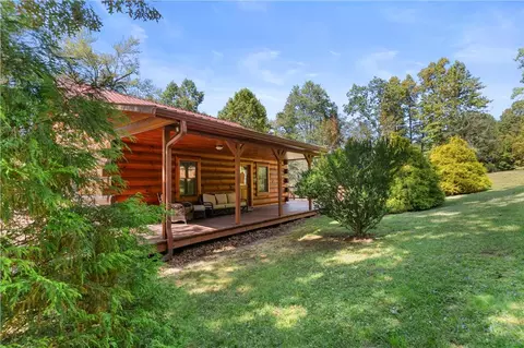 313 Double Bridges Dr, Fancy Gap, VA 24328