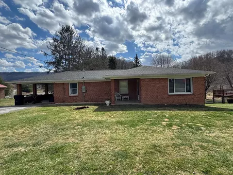 360 Harman St, North Tazewell, VA 24630