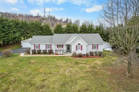 14245 14245 Wallace Pike, Bristol, VA 24202