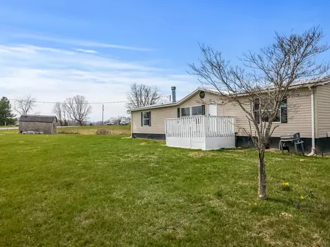 490 Bentwood Dr, Max Meadows, VA 24360 photo 9