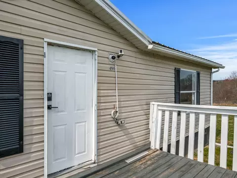 490 Bentwood Dr, Max Meadows, VA 24360 photo 3