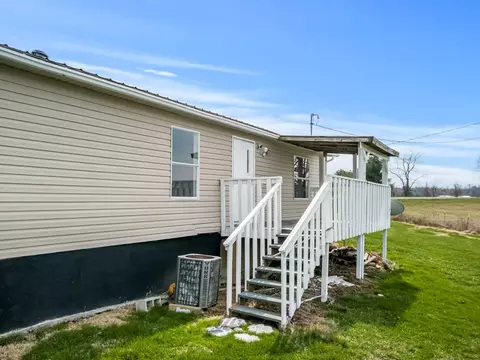 490 Bentwood Dr, Max Meadows, VA 24360 photo 19