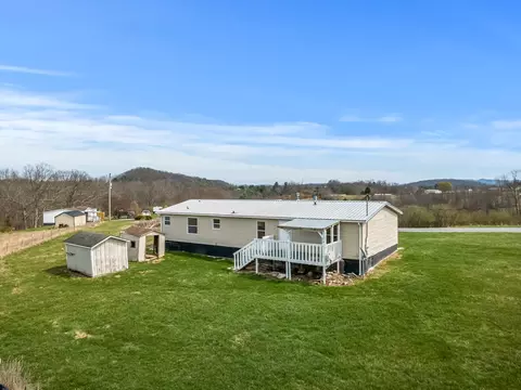490 Bentwood Dr, Max Meadows, VA 24360 photo 18