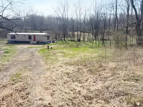 167 Hagers Spring Rd, Max Meadows, VA 24360 photo 2