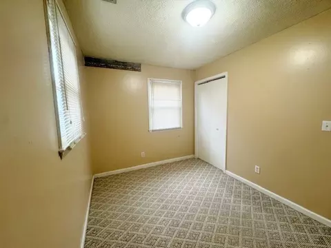 Bedroom - 413 Major Grahams Rd, Max Meadows, VA 24360 photo 4 of 7