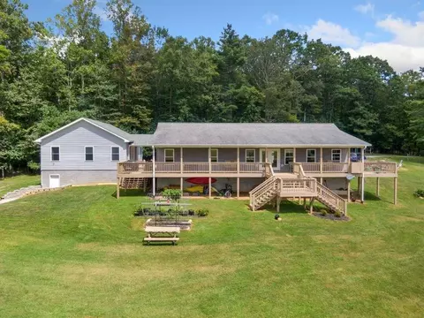 446 Good Neighbors Rd, Check, VA 24072