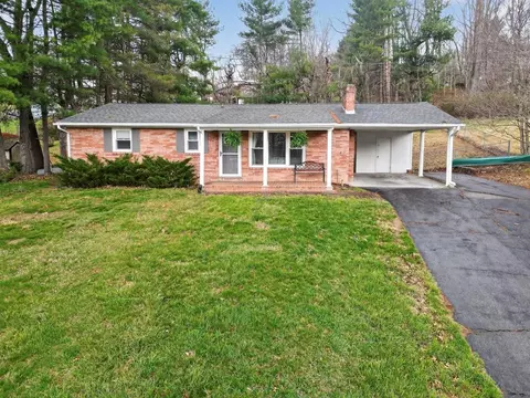 583 Fowler St, Marion, VA 24354