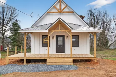410 Look Ave, Marion, VA 24354