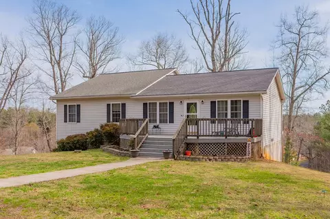 23 Mills School Rd, Stuart, VA 24171