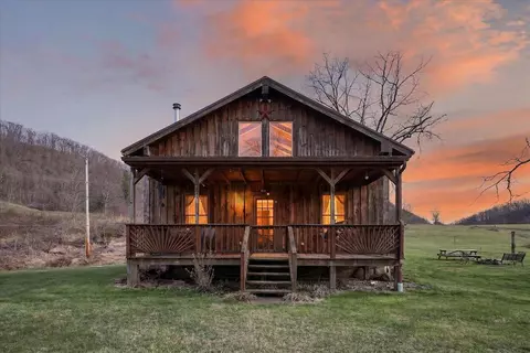2662 Walkers Creek Rd, Marion, VA 24354