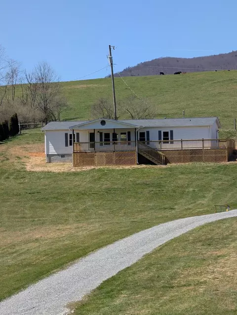 1439 Ivanhoe Rd, Max Meadows, VA 24360 photo 1