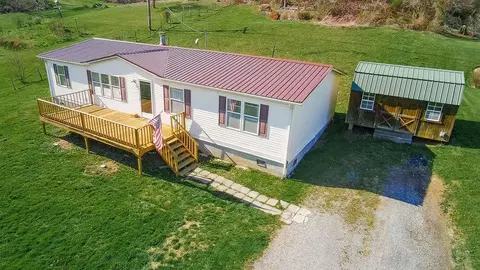 8212 W Lee Hwy, Rural Retreat, VA 24368
