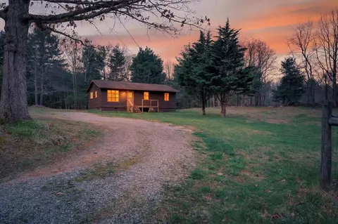 625 Belle Hollow Rd, Chilhowie, VA 24319