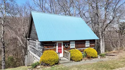 5 Mountain Village Ln, Meadows Of Dan, VA 24120