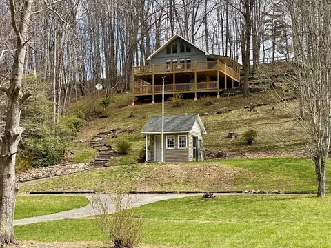 584 Cold Springs Ln, Galax, VA 24333