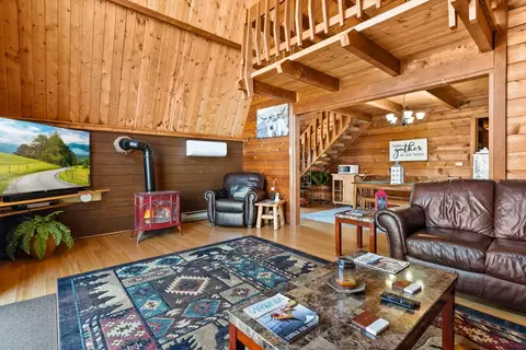 Living - 58 Meadowview Trl, Fancy Gap, VA 24328 photo 3 of 5