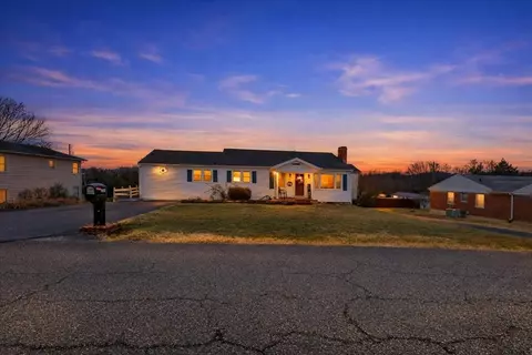 320 Sherwood Rd, Bristol, VA 24201