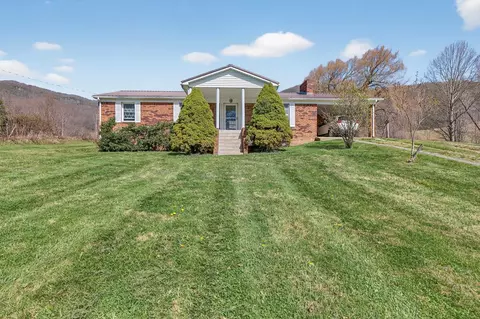 553 Good Neighbor Dr, Tazewell, VA 24651