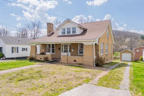 775 N 4th St, Wytheville, VA 24382