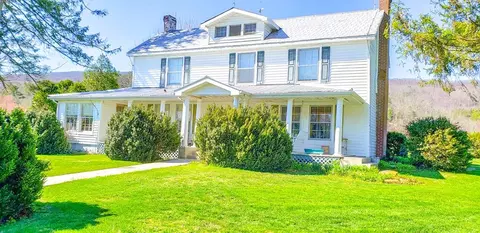 7523 N Scenic Hwy, Bastian, VA 24314