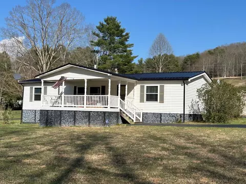 1760 Locust Hill Rd, Max Meadows, VA 24360