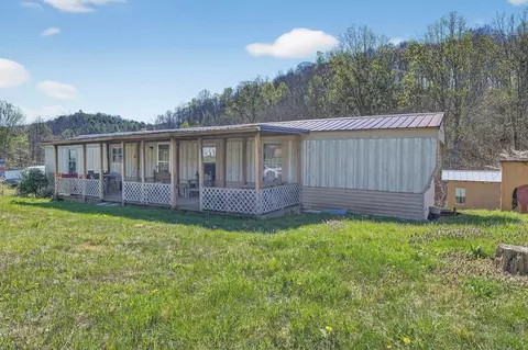 2484 Denton Valley Rd, Bristol, TN 37620