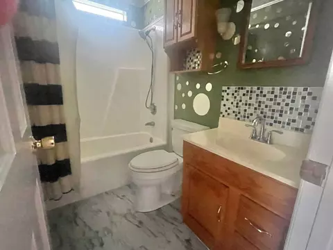 Bath - 143 Elm St, Pounding Mill, VA 24637 photo 1 of 2