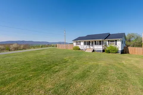 114 Pearl Ln, Wytheville, VA 24382