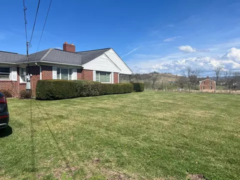 447 447 Lee Hwy Marion Va 24354, Marion, VA 24354