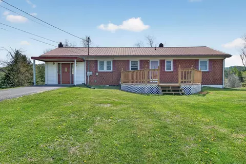 147 Colonial Hts, Marion, VA 24354