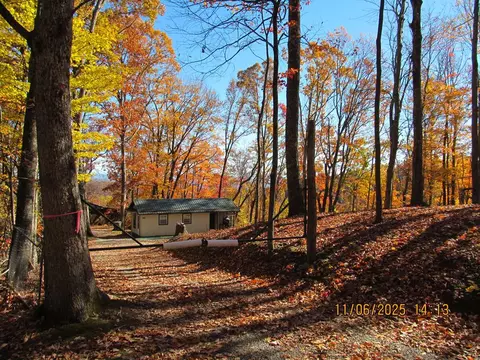 282 Siesta Lodge Dr, Coeburn, VA 24230