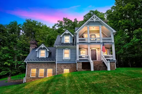 3712 Crocketts Cove Rd, Wytheville, VA 24382