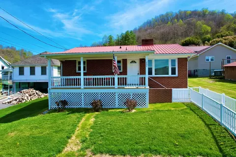 207 Worthy Blvd, Saltville, VA 24370
