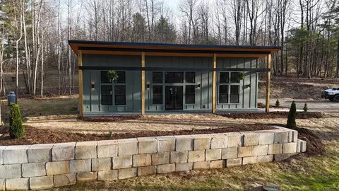 3270 Fries Rd, Galax, VA 24333