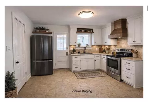 201 W Webster, Galax, VA 24333 photo 8