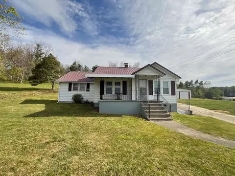 2901 Skyline Hwy, Galax, VA 24333