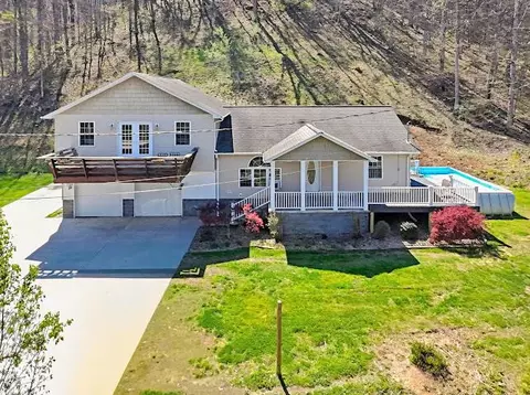 1124 Oakdale Rd, Hurley, VA 24620