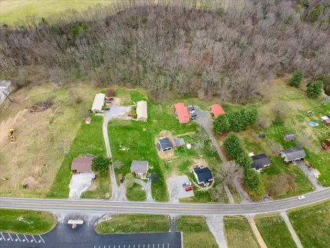 765-767 Ivanhoe Rd, Max Meadows, VA 24360 photo 9