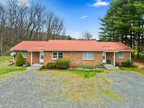 765-767 Ivanhoe Rd, Max Meadows, VA 24360 photo 2