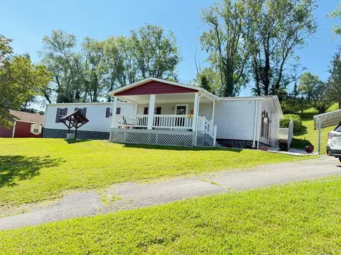 119 Riley Dr, Chilhowie, VA 24319